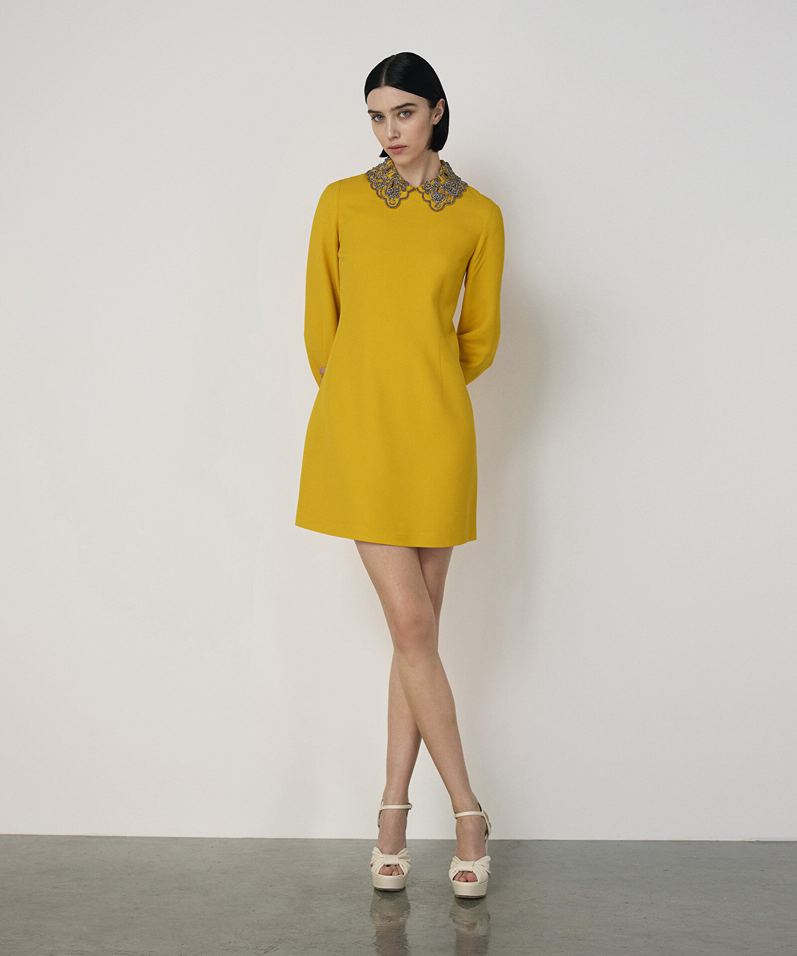 İŞLEMELİ KREP ELBİSE — photo 3