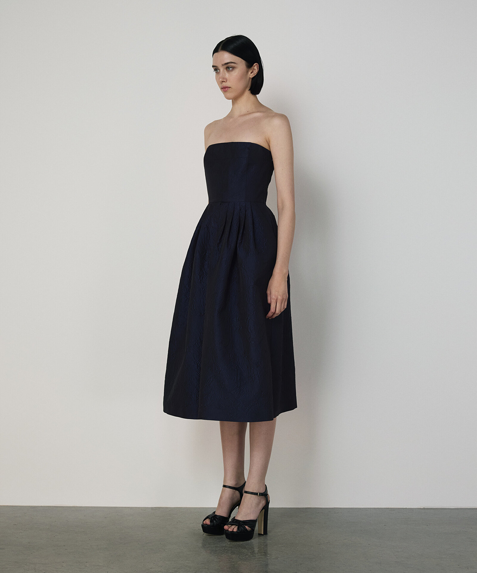 BROKAR STRAPLEZ ELBİSE — photo 4