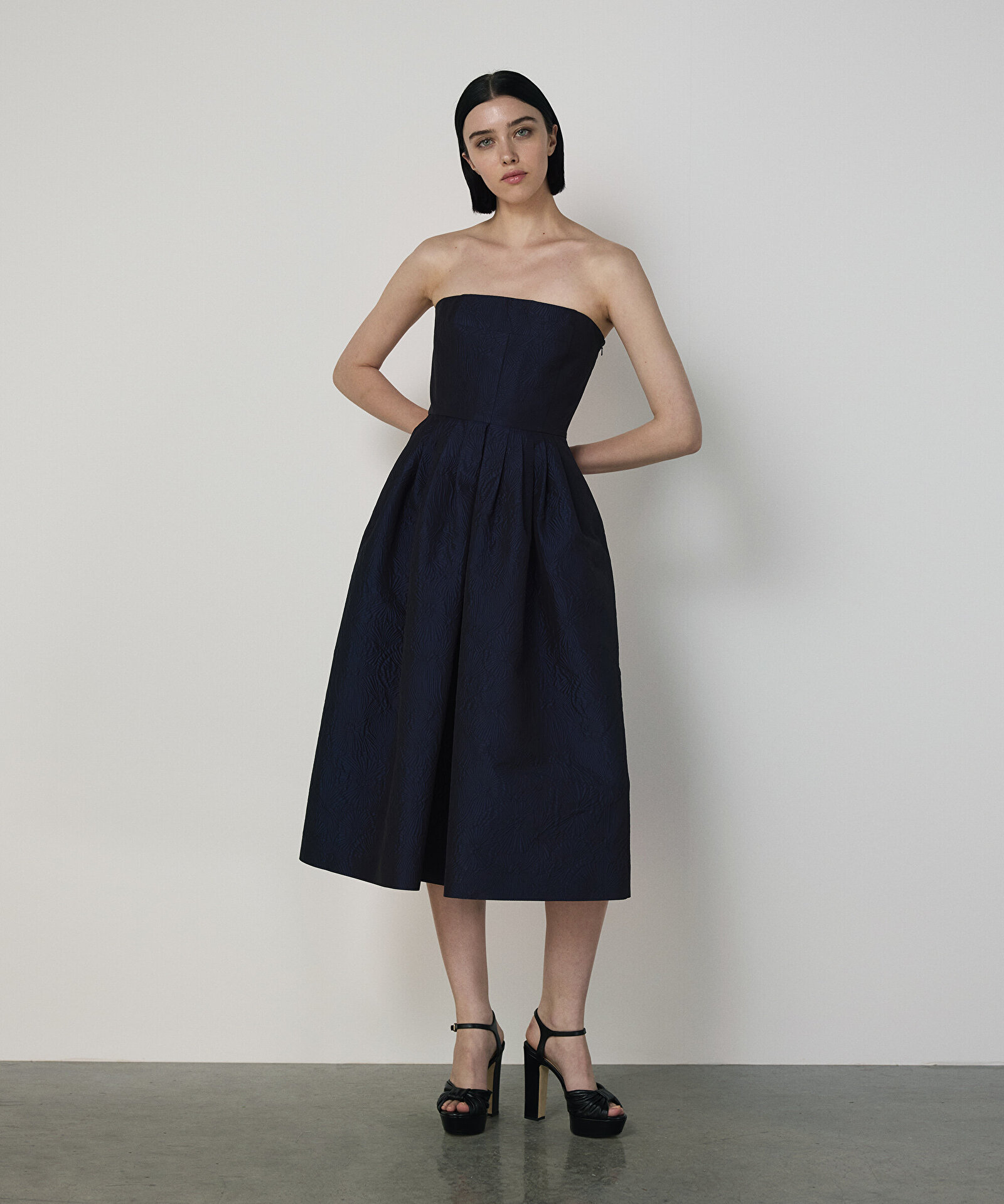 BROKAR STRAPLEZ ELBİSE — photo 2