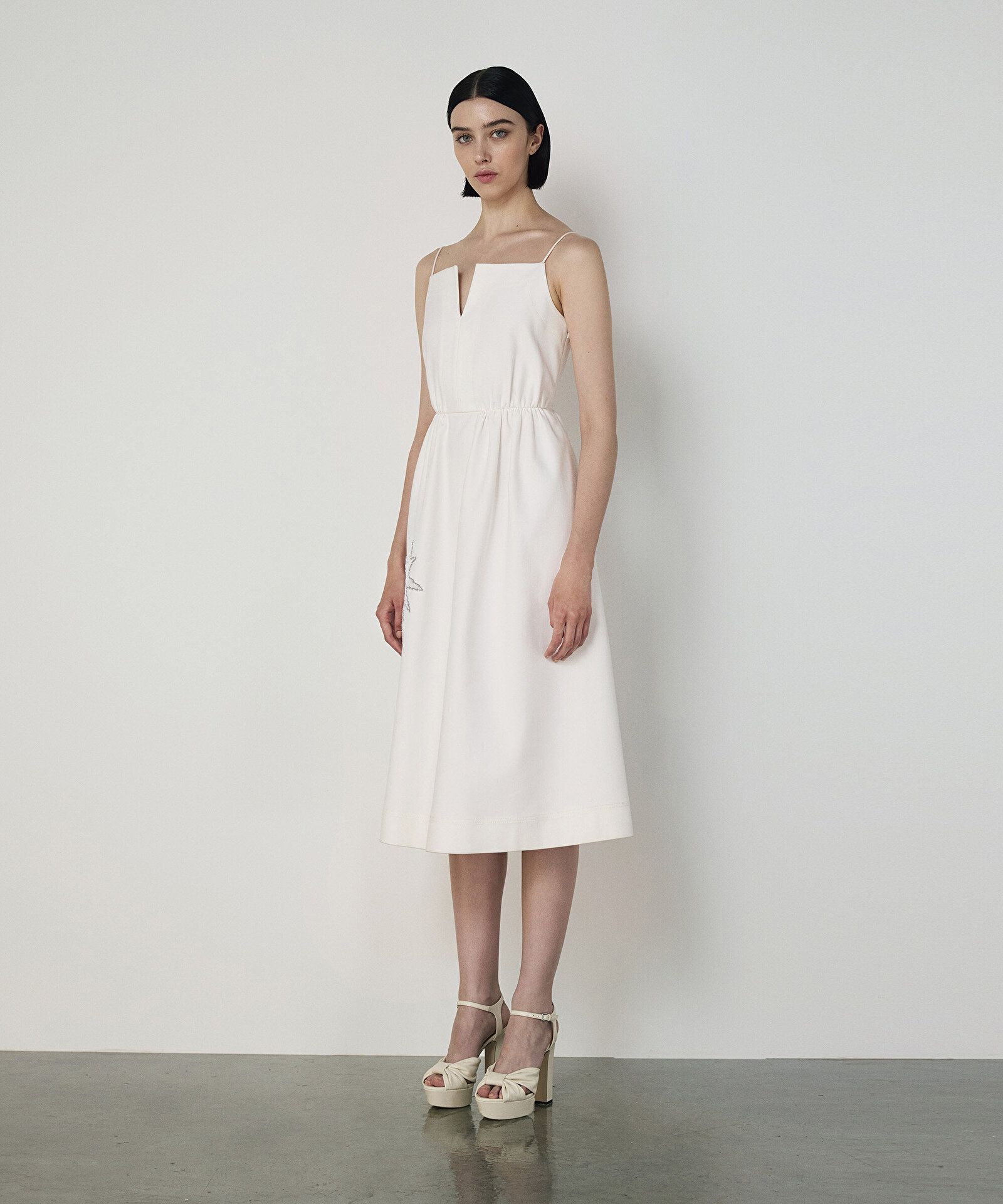 PALMİYE İŞLEMELİ ELBİSE — photo 4