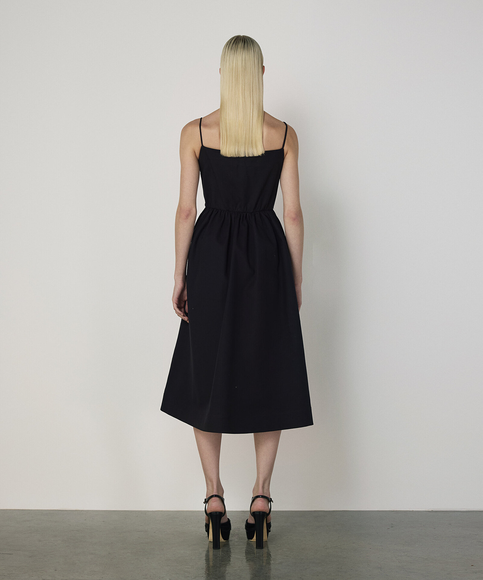 PALMİYE İŞLEMELİ MİDİ ELBİSE — photo 3