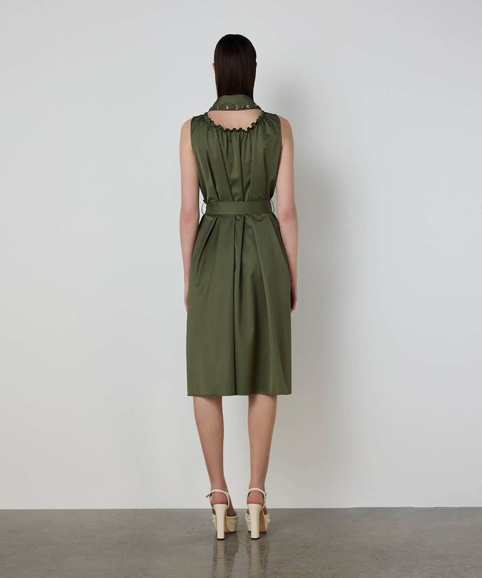 ÇİÇEK İŞLEMELİ GÖMLEK ELBİSE — photo 4