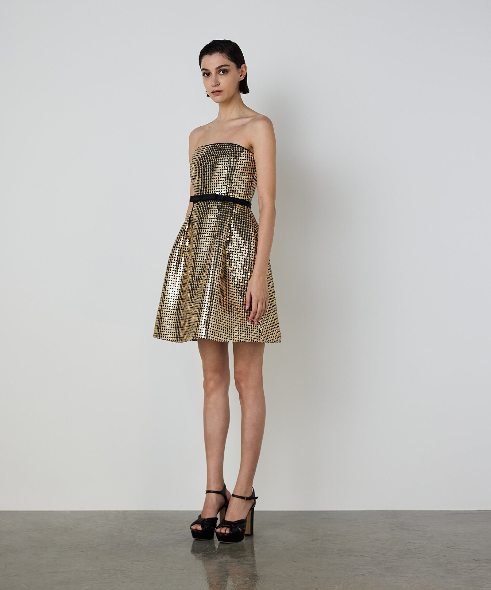 PAYETLİ MİNİ ELBİSE — photo 4