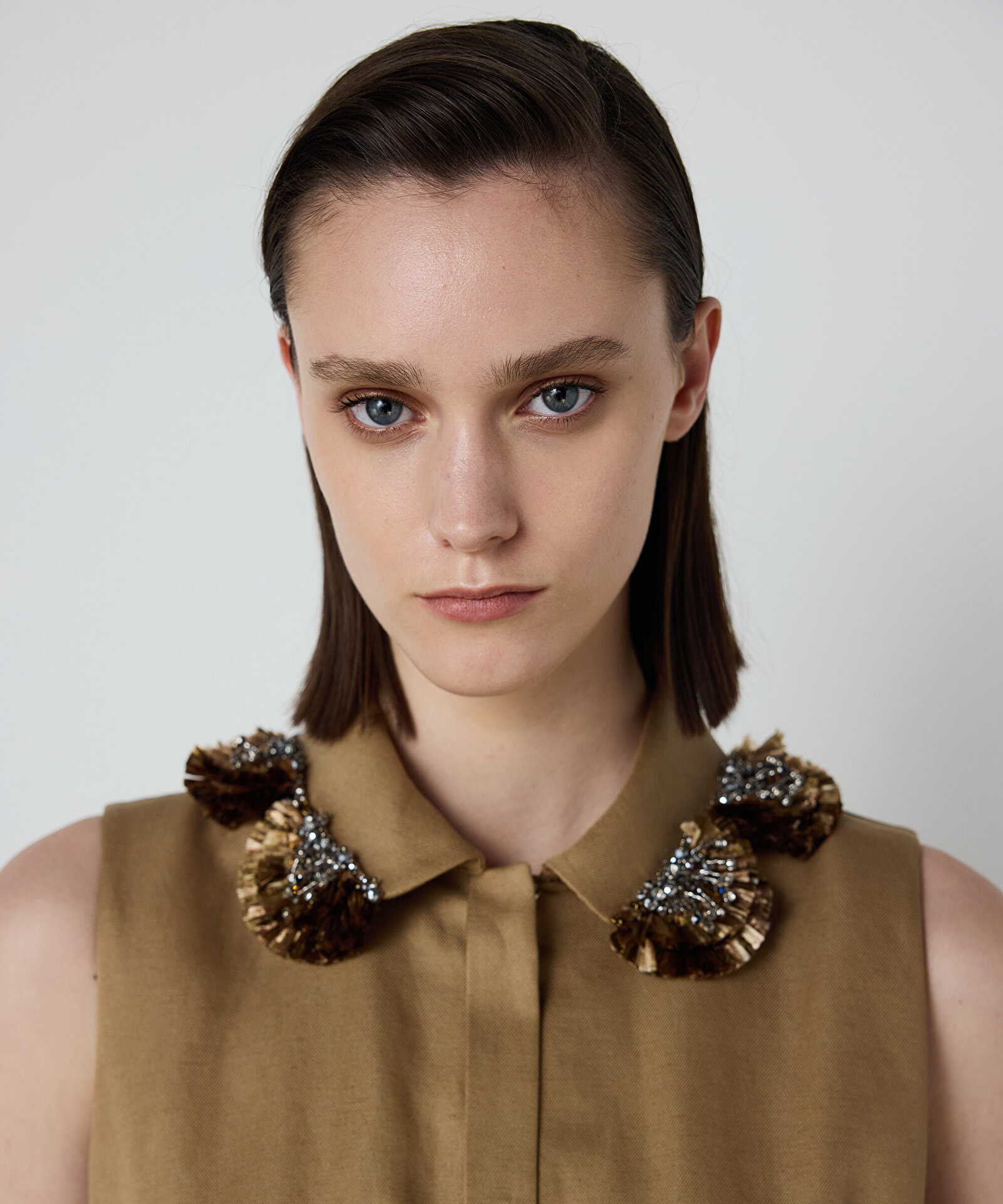 RAFYA VE TAŞ İŞLEMELİ GÖMLEK ELBİSE — photo 4