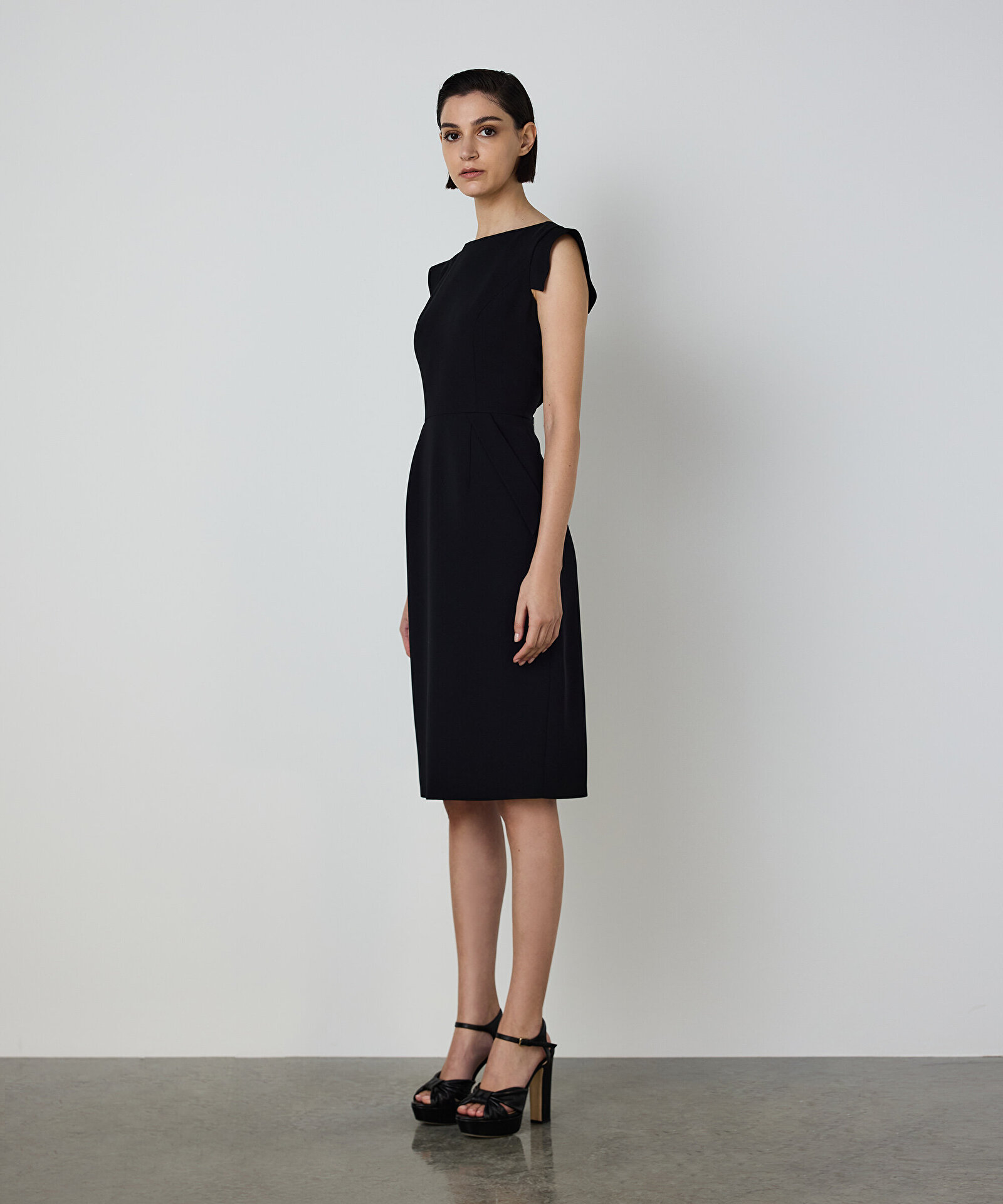 CEPLİ ELBİSE — photo 3