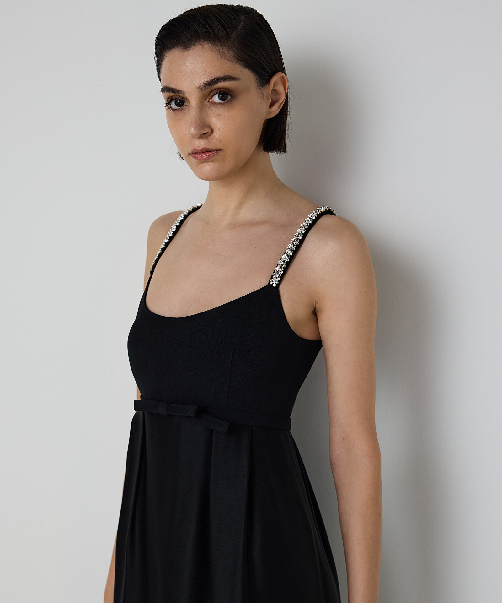 STRASS TAŞ ASKILI MAKSİ ELBİSE