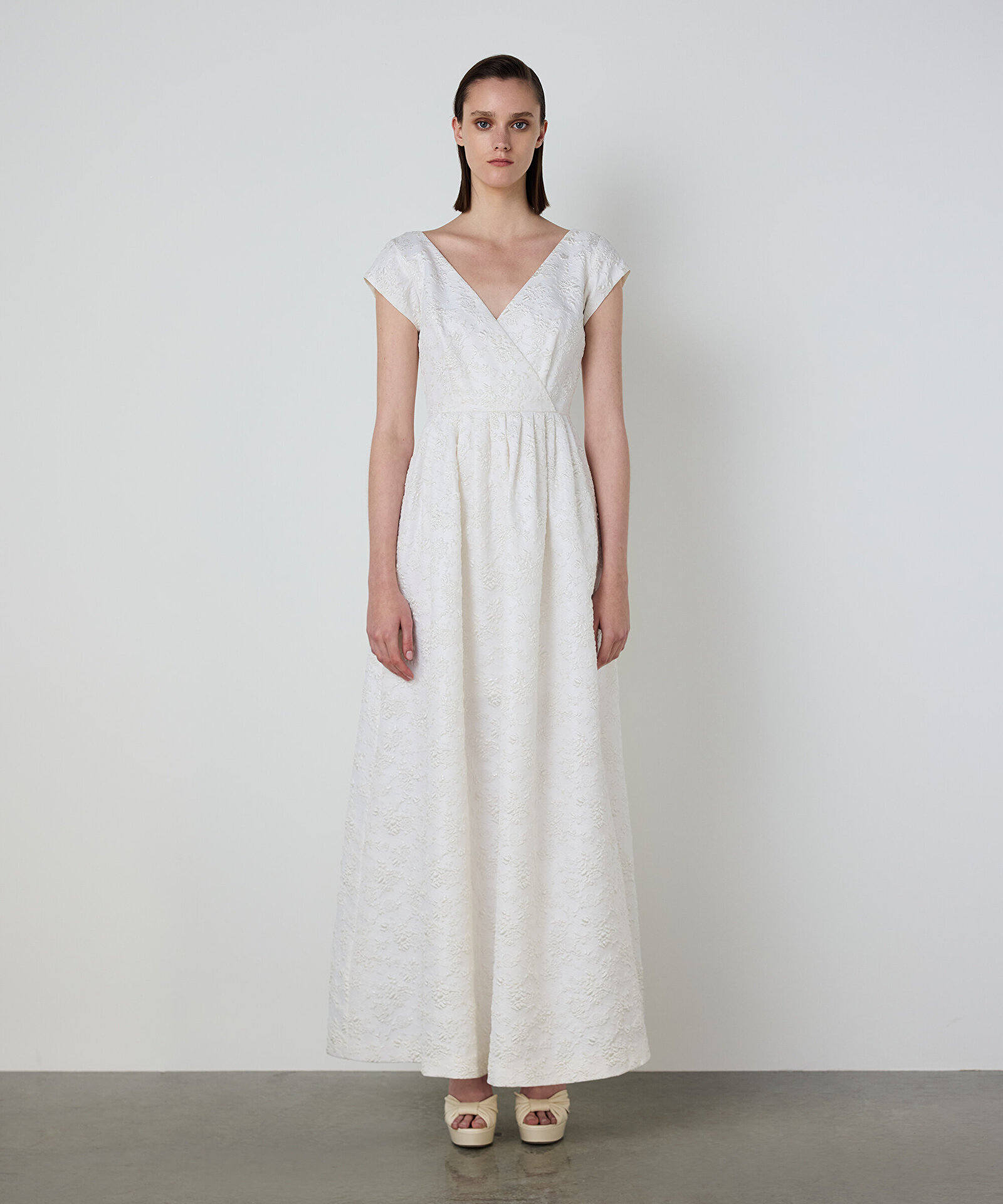 JAKARLI MAKSİ ELBİSE — photo 2