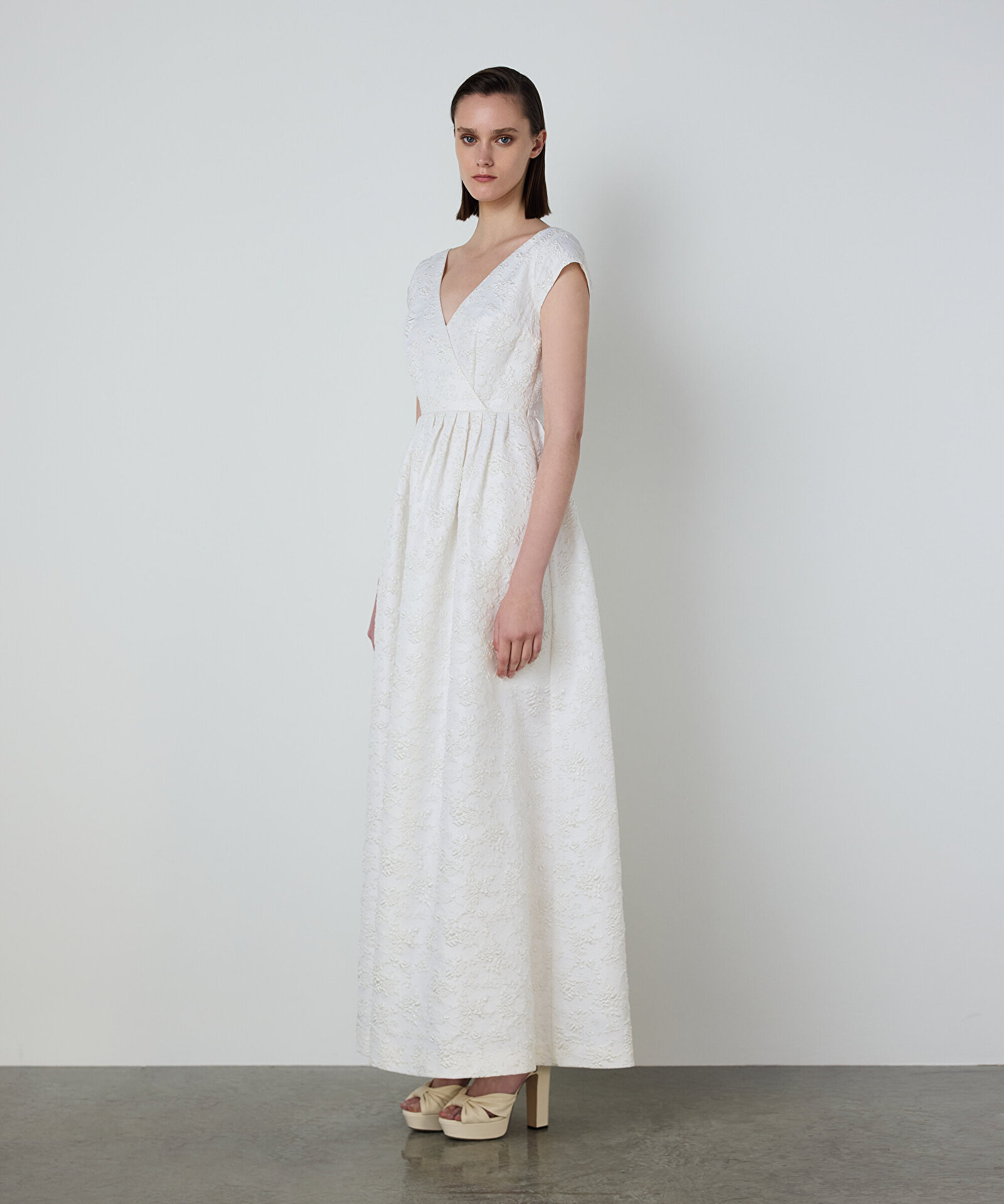 JAKARLI MAKSİ ELBİSE — photo 4