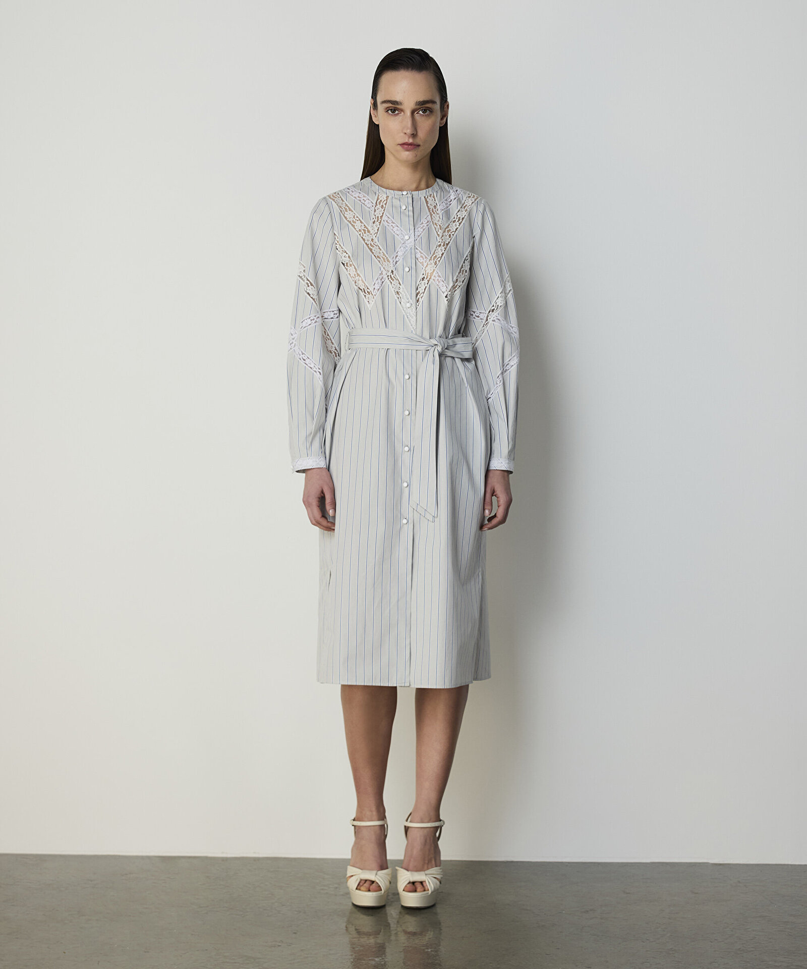 DANTEL ŞERİTLİ POPLİN ELBİSE