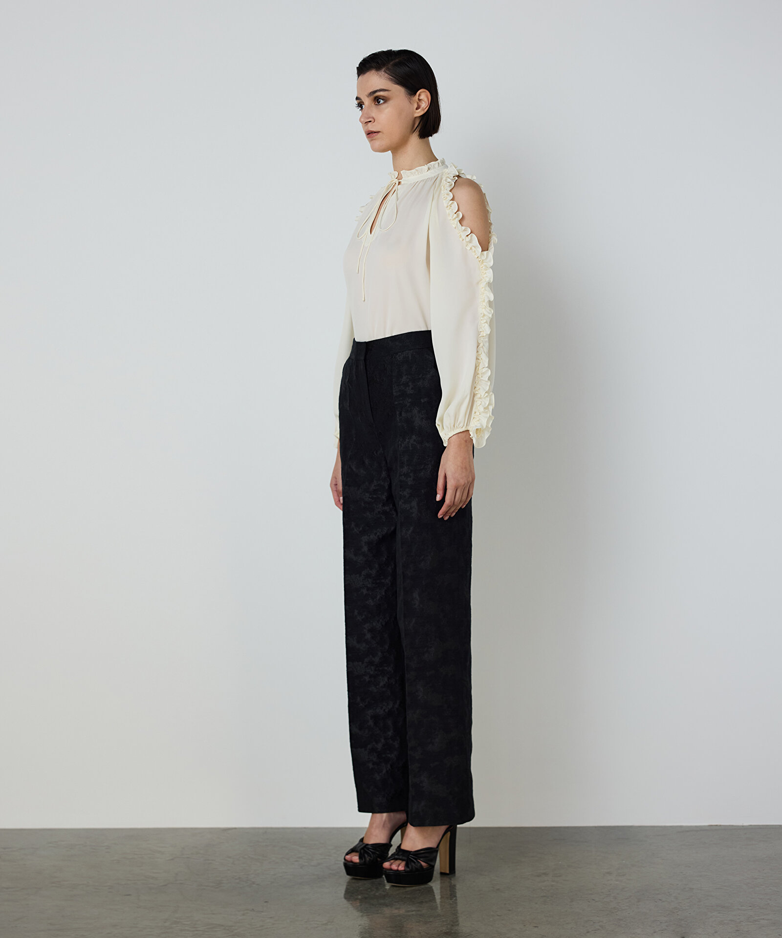 JAKARLI PANTOLON — photo 3