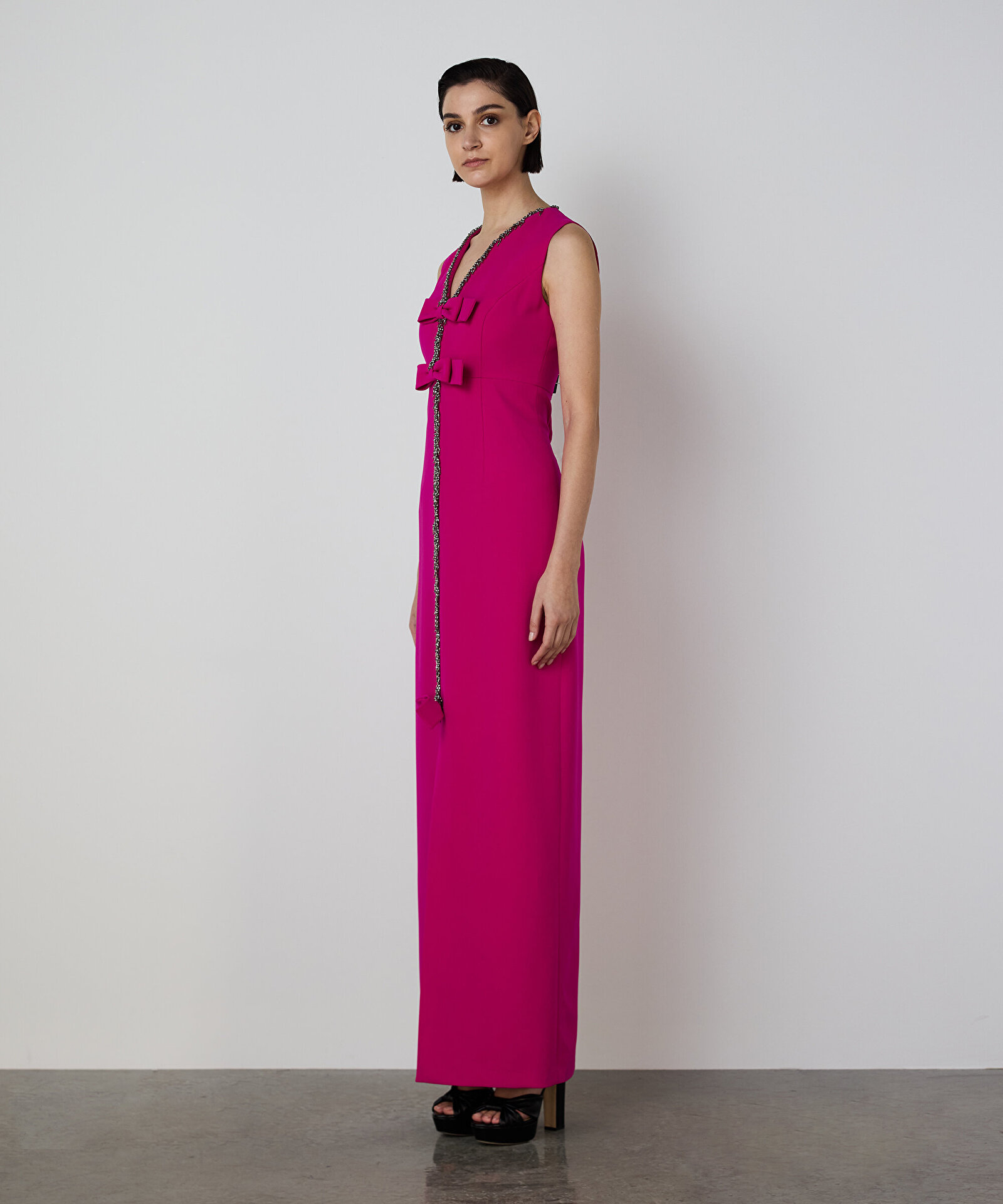 FİYONK APLİKELİ VE İŞLEMELİ ELBİSE — photo 4