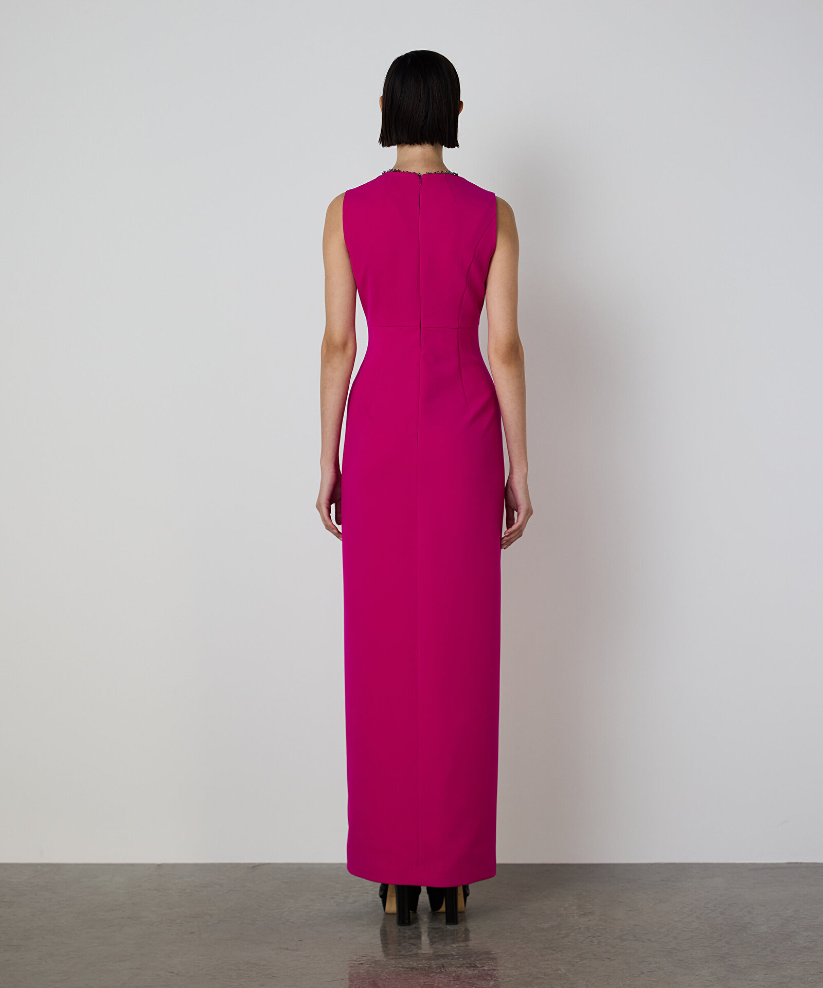 FİYONK APLİKELİ VE İŞLEMELİ ELBİSE — photo 3